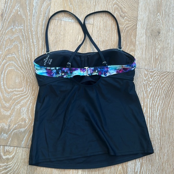 Athleta Floral Fade Bandeau Tankini - Picture 5 of 8